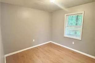 6321 Raymond Terrace, Union City, GA 30291 - Photo 9