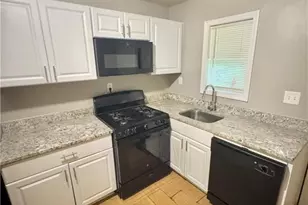 6321 Raymond Terrace, Union City, GA 30291 - Photo 3