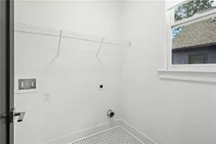 1241 Bridges Ave SW, Atlanta, GA 30310 - Photo 23