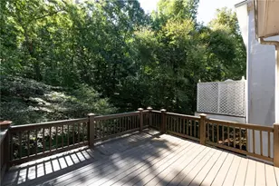 2045 River Falls Dr, Roswell, GA 30076 - Photo 23