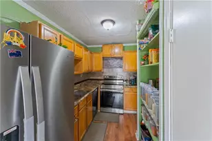 2523 Bradford Square NE, Atlanta, GA 30345 - Photo 9
