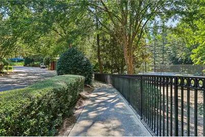 1424 Westchester Ridge NE, Atlanta, GA 30329 - Photo 53