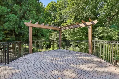1424 Westchester Ridge NE, Atlanta, GA 30329 - Photo 41
