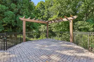 1424 Westchester Ridge NE, Atlanta, GA 30329 - Photo 41