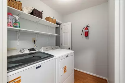 1095 Dunbarton Trace, Atlanta, GA 30319 - Photo 25