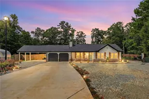 3020 Raymonds Dr, Loganville, GA 30052 - Photo 1