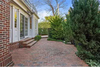 1105 Lullwater Road, Atlanta, GA 30307 - Photo 23