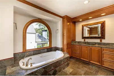 3267 Ivanhoe Drive, Atlanta, GA 30327 - Photo 37