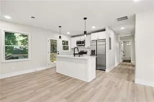 3877 Stone Rd SW, Atlanta, GA 30331 - Photo 9