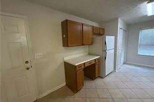 2492 Halcyon Way, Lawrenceville, GA 30044 - Photo 7