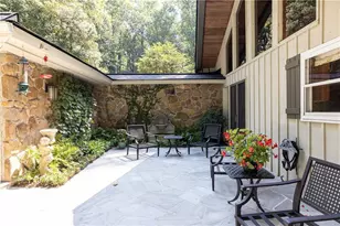 945 River Overlook Ct, Sandy Springs, GA 30328 - Photo 45