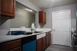 4201 Waldrop Pl, Decatur, GA 30034 - Photo 3