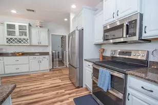 128 Windsor Ct, Williamson, GA 30292 - Photo 7