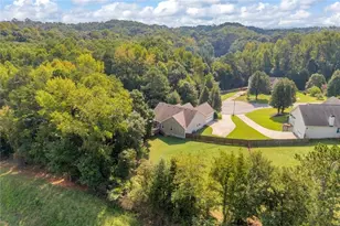 89 Katie Spg Ln, Jefferson, GA 30549 - Photo 3