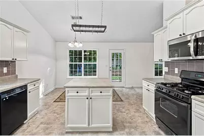 1490 Jami Hollow Way, Lawrenceville, GA 30043 - Photo 9