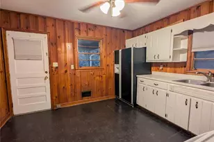 2019 Bramblewood Dr NE, Atlanta, GA 30329 - Photo 17