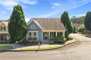 827 Rockford Commons Dr SW, Marietta, GA 30064 - Photo 1