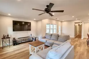 1402 Wethersfield Rd, Snellville, GA 30078 - Photo 9