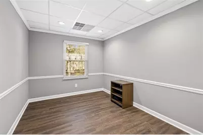 425 E Crossville Road E #215, Roswell, GA 30075 - Photo 9
