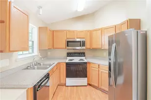 209 Cottonwood Creek Cir, Canton, GA 30114 - Photo 3