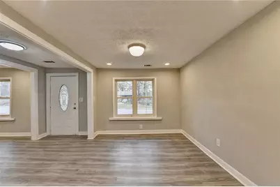 574 Glendale Road, Scottdale, GA 30079 - Photo 9