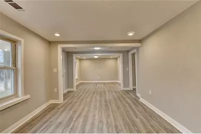 574 Glendale Road, Scottdale, GA 30079 - Photo 7