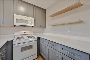 955 Tilden St NW, Atlanta, GA 30318 - Photo 9