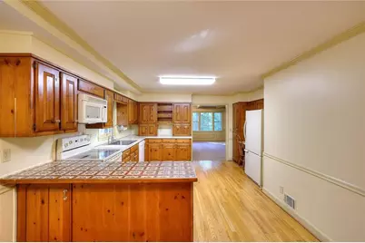 1786 SW Bear Cave SW, Lilburn, GA 30047 - Photo 15