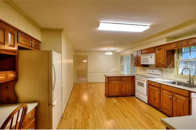 1786 SW Bear Cave SW, Lilburn, GA 30047 - Photo 17