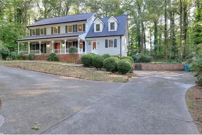 1786 SW Bear Cave SW, Lilburn, GA 30047 - Photo 5