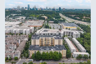 711 Cosmopolitan Drive NE #300, Atlanta, GA 30324 - Photo 17
