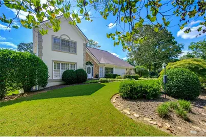 1001 Ashebrooke Court NE, Marietta, GA 30068 - Photo 3