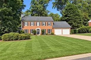 166 Knollwood Dr NW, Marietta, GA 30064 - Photo 1