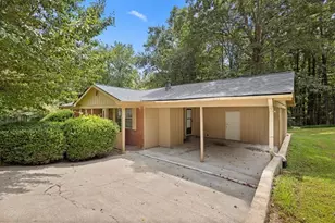 3065 Tara Woods Dr, Douglasville, GA 30135 - Photo 3
