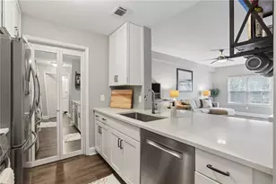 1075 Peachtree Walk NE, Atlanta, GA 30309 - Photo 3