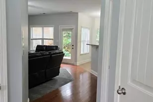 702 Lynnfield Dr, Lawrenceville, GA 30045 - Photo 3
