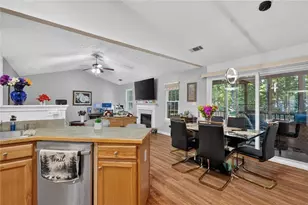 4692 Devencrest Ln, Buford, GA 30519 - Photo 15