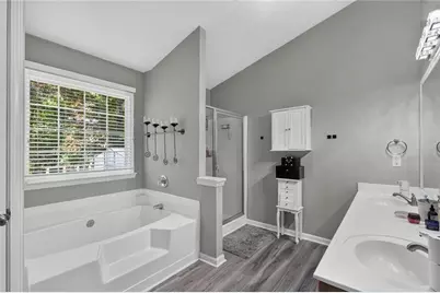 4692 Devencrest Lane, Buford, GA 30519 - Photo 17