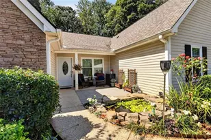 4692 Devencrest Ln, Buford, GA 30519 - Photo 11