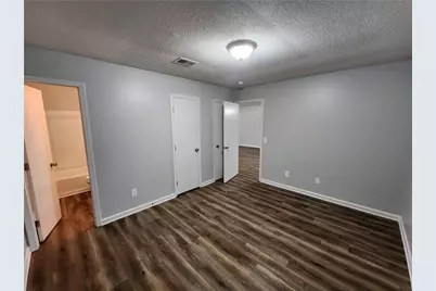 723 W Creek Circle, Monroe, GA 30655 - Photo 7