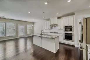 901 Sunset Park Dr, Suwanee, GA 30024 - Photo 9