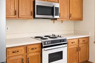 7109 Woodridge Ln, Union City, GA 30291 - Photo 7