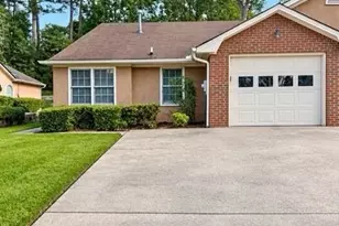 7109 Woodridge Ln, Union City, GA 30291 - Photo 1
