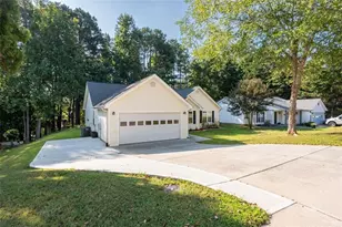 2670 Fort Apachee Trail, Dacula, GA 30019 - Photo 3