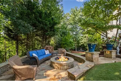 5015 Rockingham Drive, Roswell, GA 30075 - Photo 7