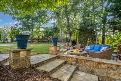 5015 Rockingham Drive, Roswell, GA 30075 - Photo 5