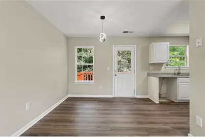3220 Diamond Bluff, Union City, GA 30291 - Photo 9