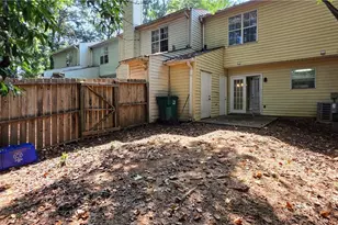 1040 Huntington Trce SE, Smyrna, GA 30082 - Photo 15