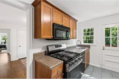 765 Iris Terrace, Decatur, GA 30033 - Photo 7