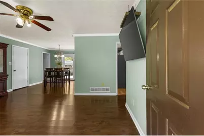 413 Hemlock, Lawrenceville, GA 30046 - Photo 15